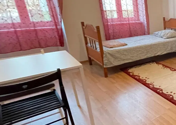 Wohnung Fuer 4 Personen In 1180 Wien
